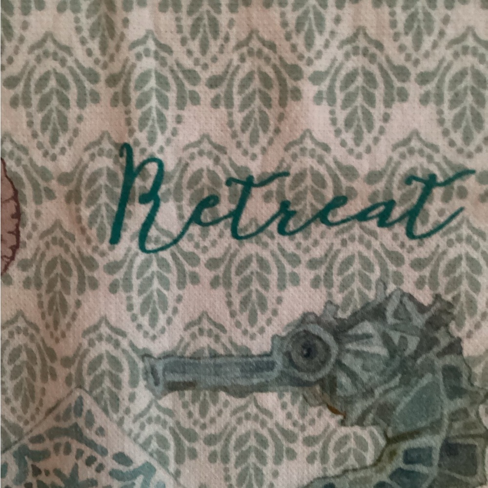 PRETTY SEAHORSE TEA TOWEL - Green and White - Picture 5 of 12